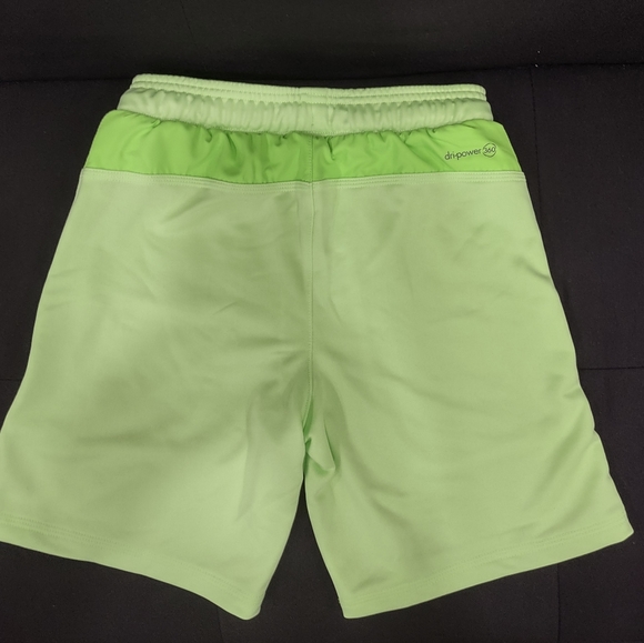 Boys Russell Shorts - Picture 2 of 3